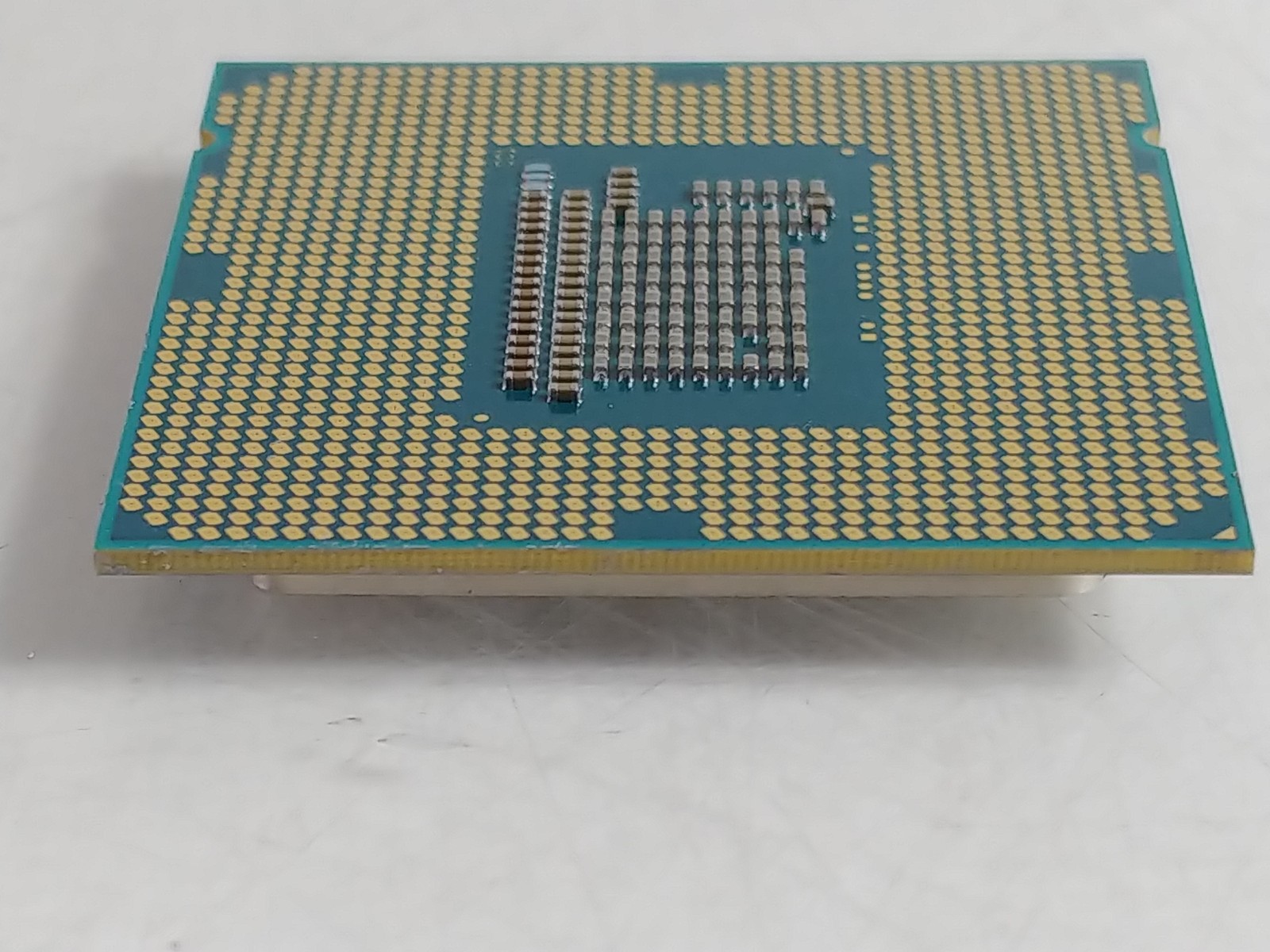 Intel Core i3-3220 3.30 GHz LGA 1155 Desktop CPU Processor SR0RG