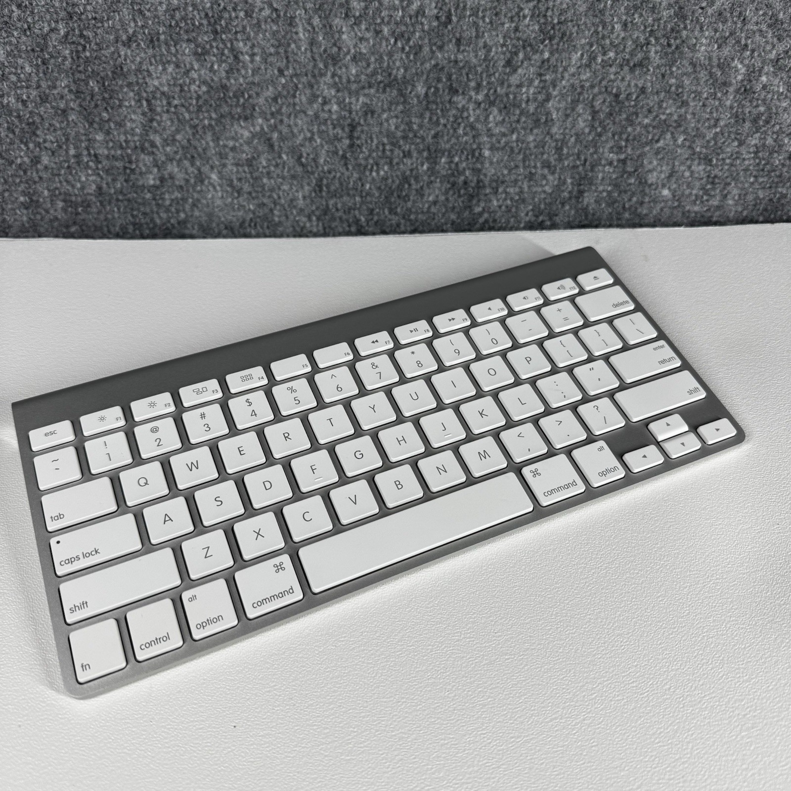 Apple Magic Keyboard 2 Wireless Keyboard a1644 C