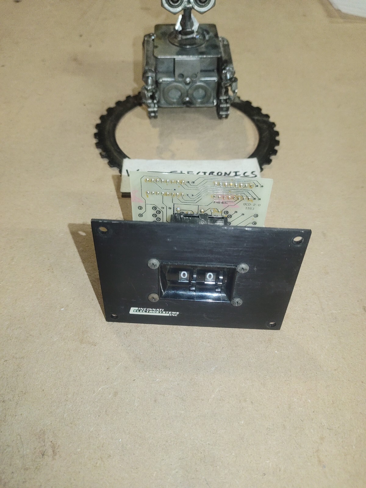 Cincinnati Electrosystems 829-2-1 =USED= MINT = 2 Digit Counter