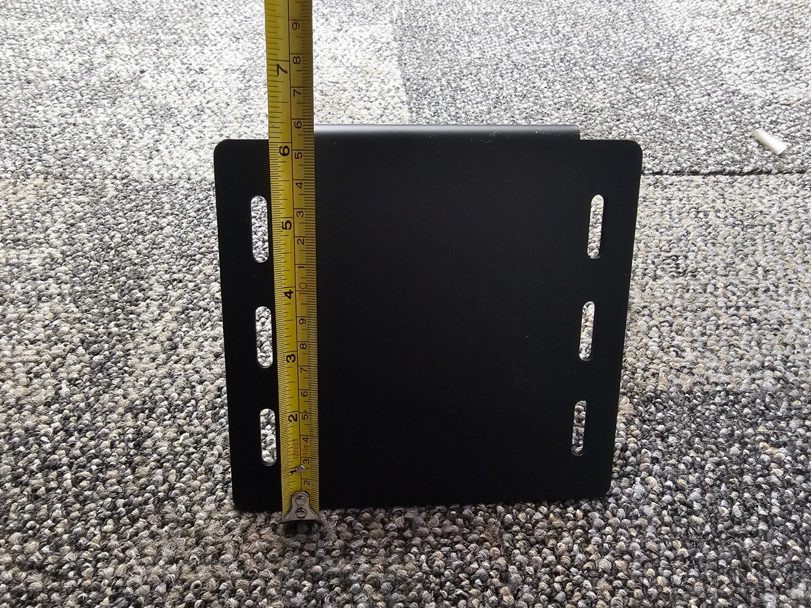 Vesa Plate/Peripheral Tray Combo Assembly 62584-104, Black
