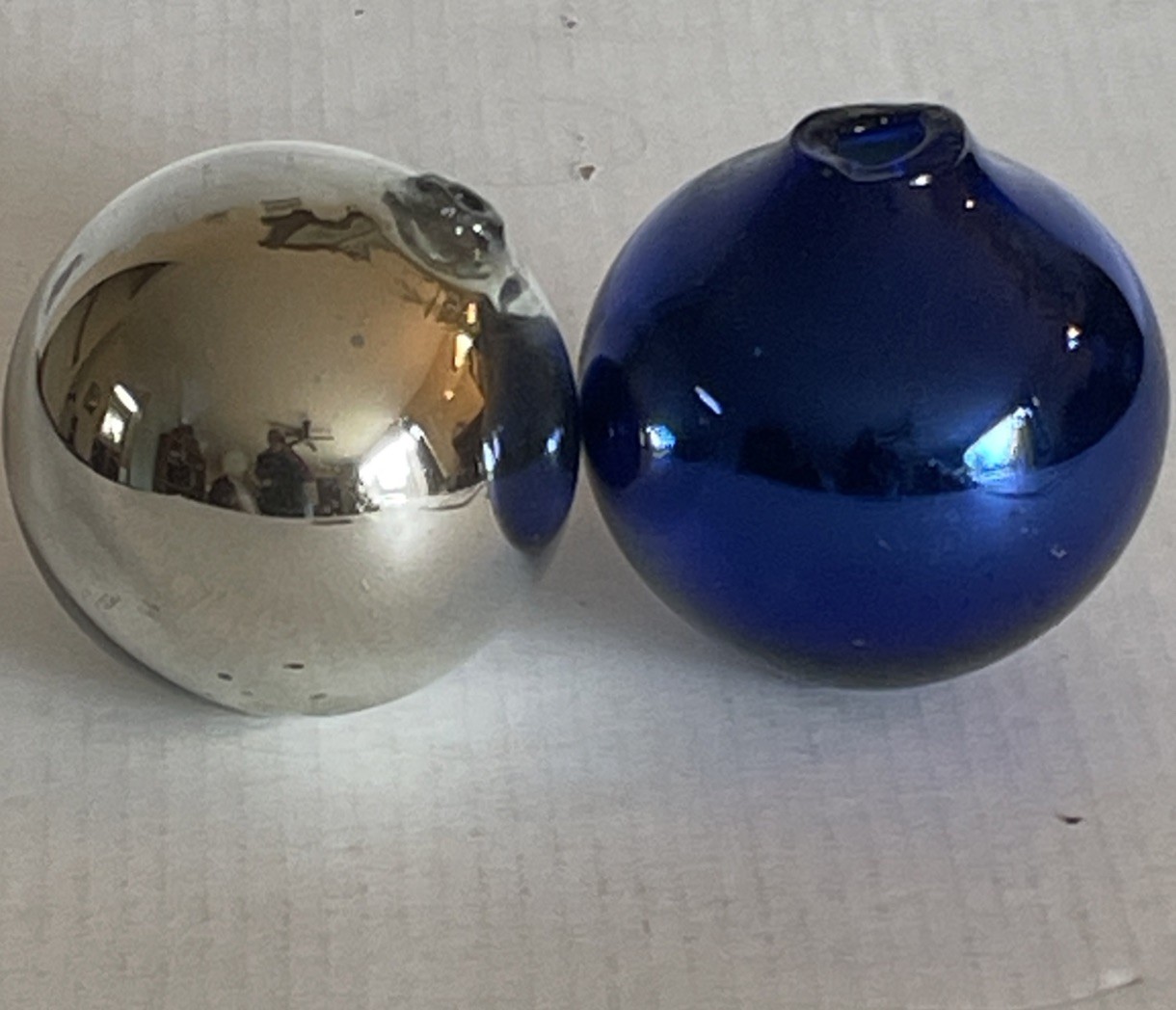 2 Vintage 4" Handblown Glass Globes Gazing Balls Opaque Sphere Blue + Silver