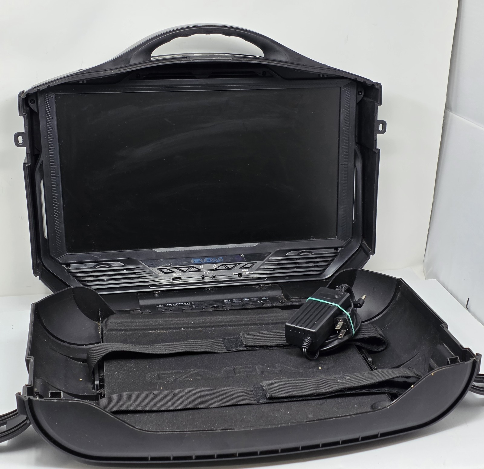 GAEMS G190 Vanguard Portable Gaming Case 19" Monitor with Power and HDMI Cables