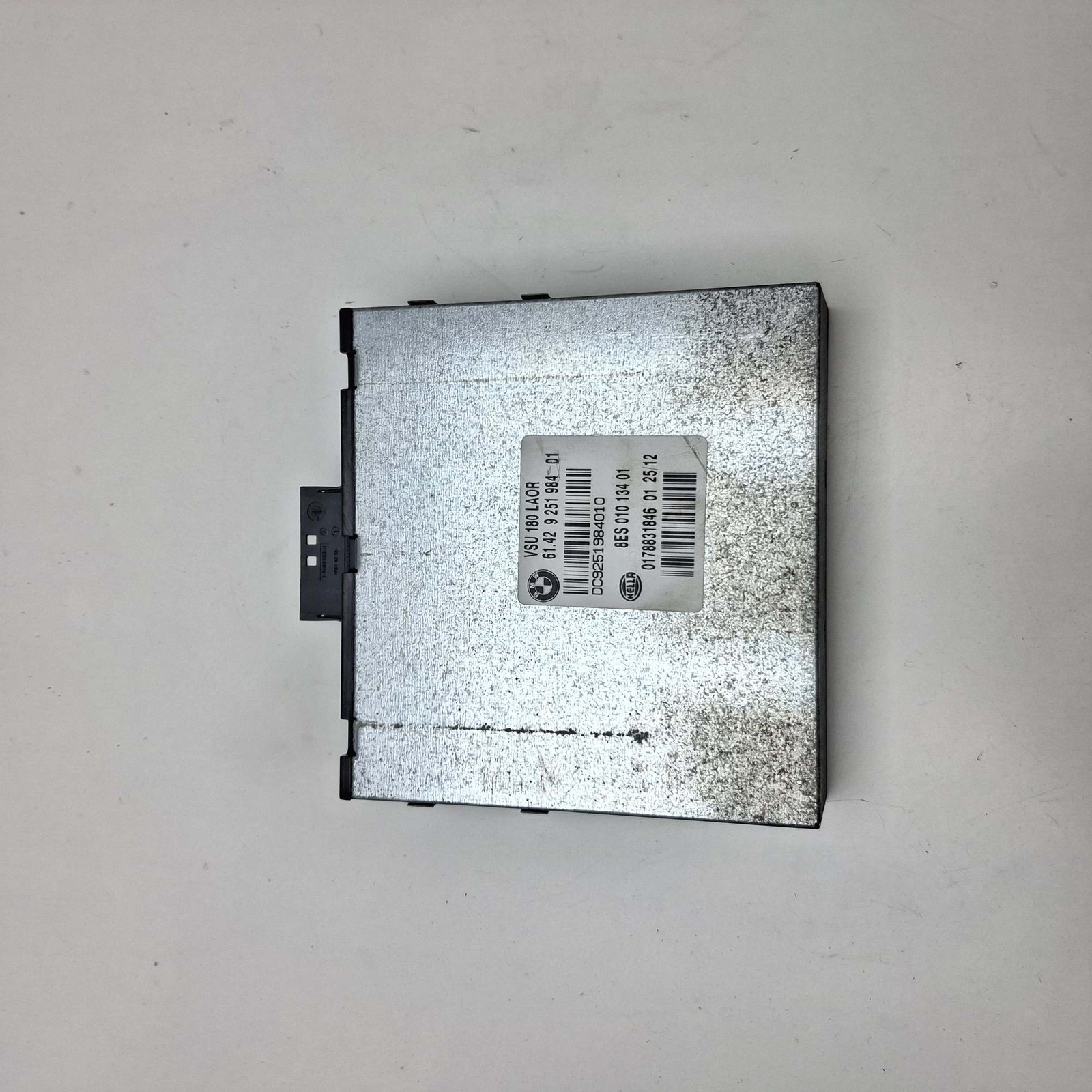 2010-2016 BMW 3 Voltage Converter 6142925198401