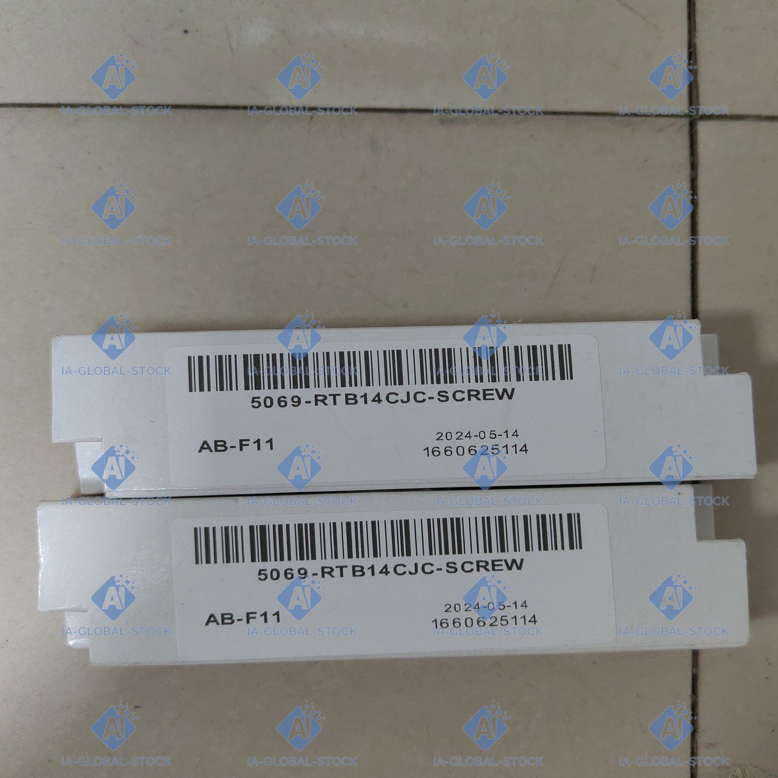 One Unit Brand New 5069-RTB14CJC-SCREW US Fee Shipping + 1 Year Warranty
