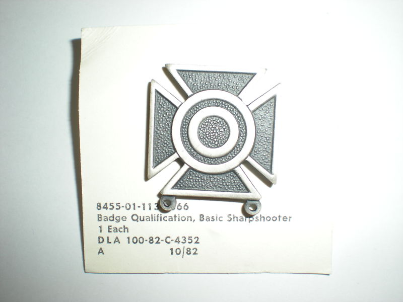US ARMY SHARPSHOOTER BADGE WITHOUT BAR -SILVER OXIDIZED