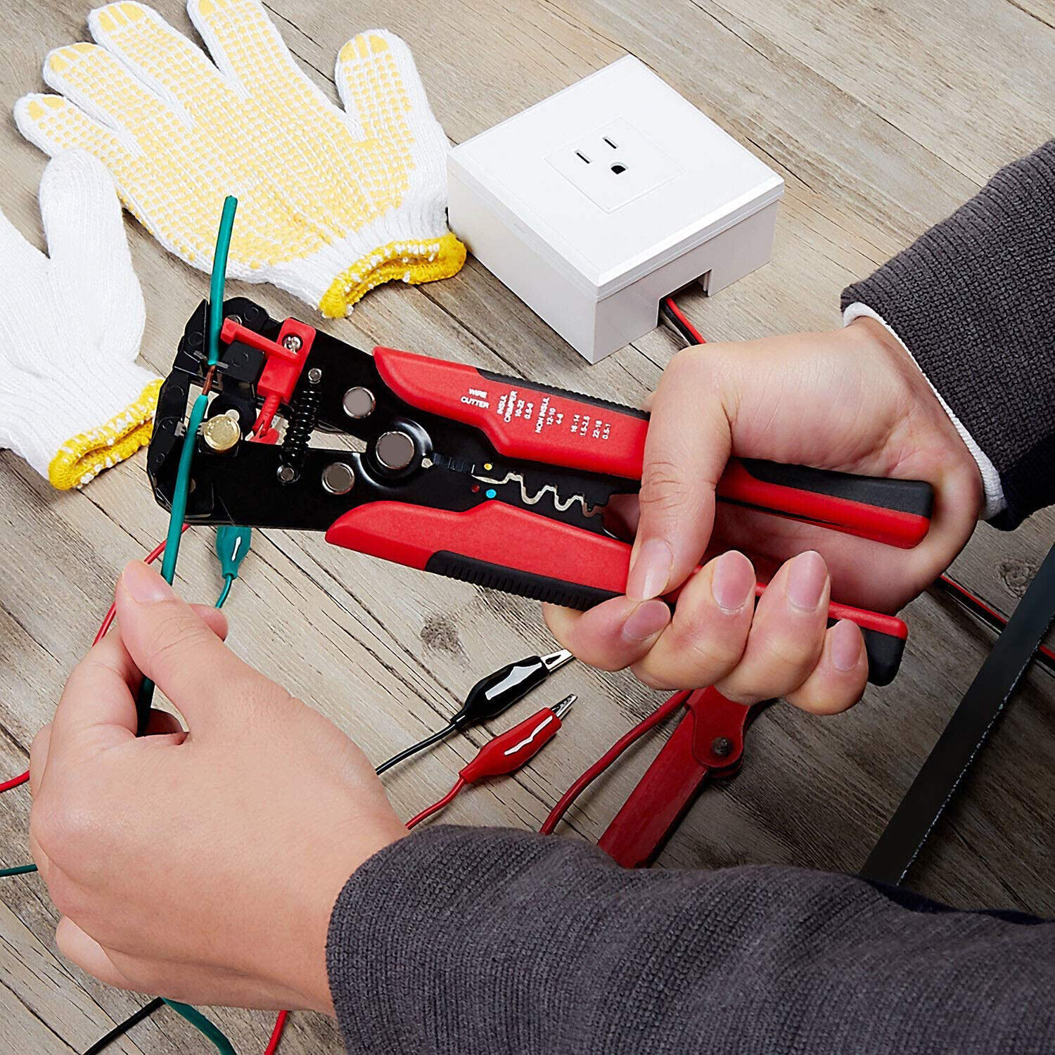 Self Adjusting Wire Stripper Cutter Crimper Cable Insulation Stripping Tools 8"