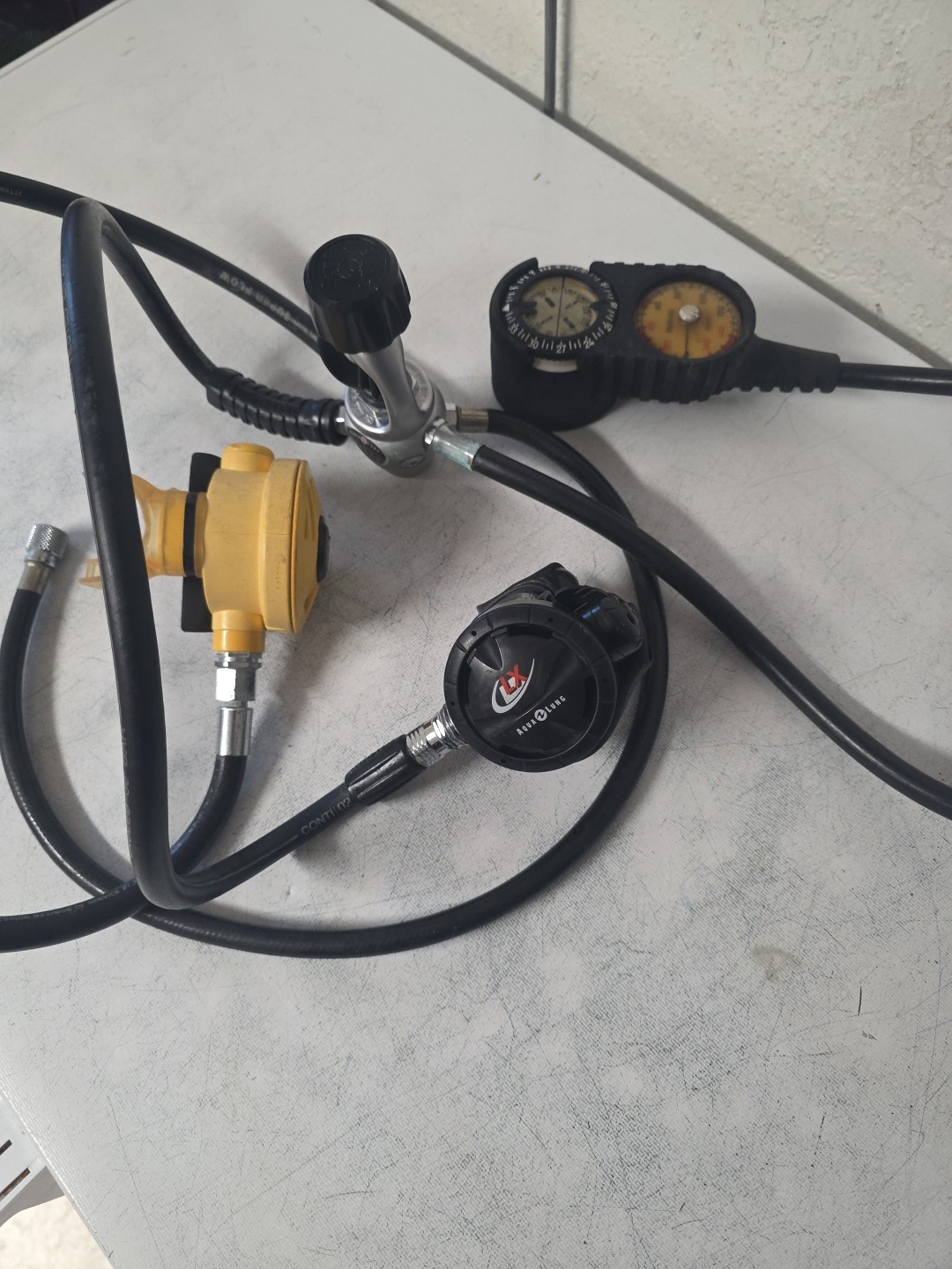 Aqua Lung Titan Scuba Diving Regulator Set