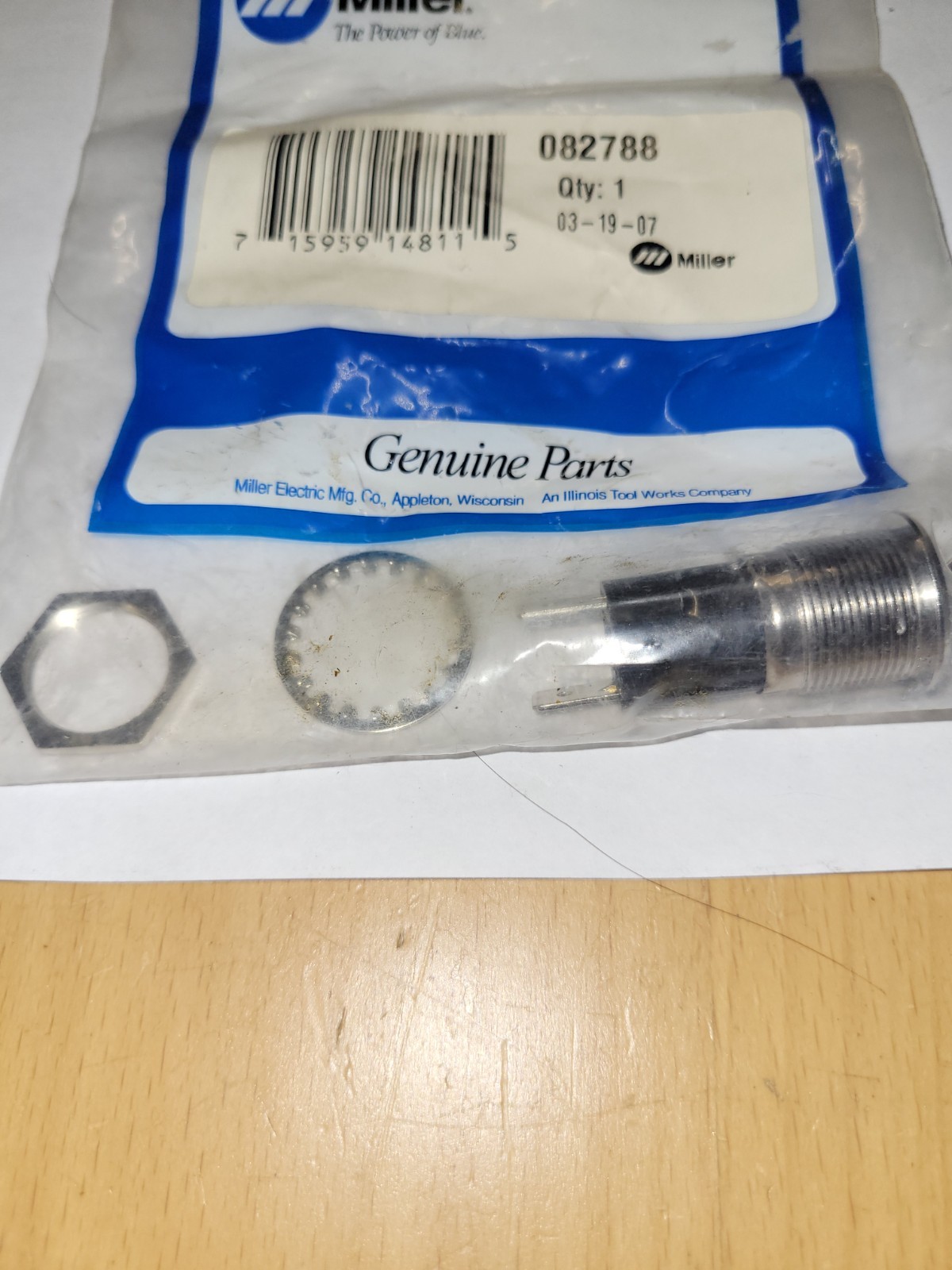 MILLER 082788 HOLDER,LIGHT IND ONLY BAYONET BASE