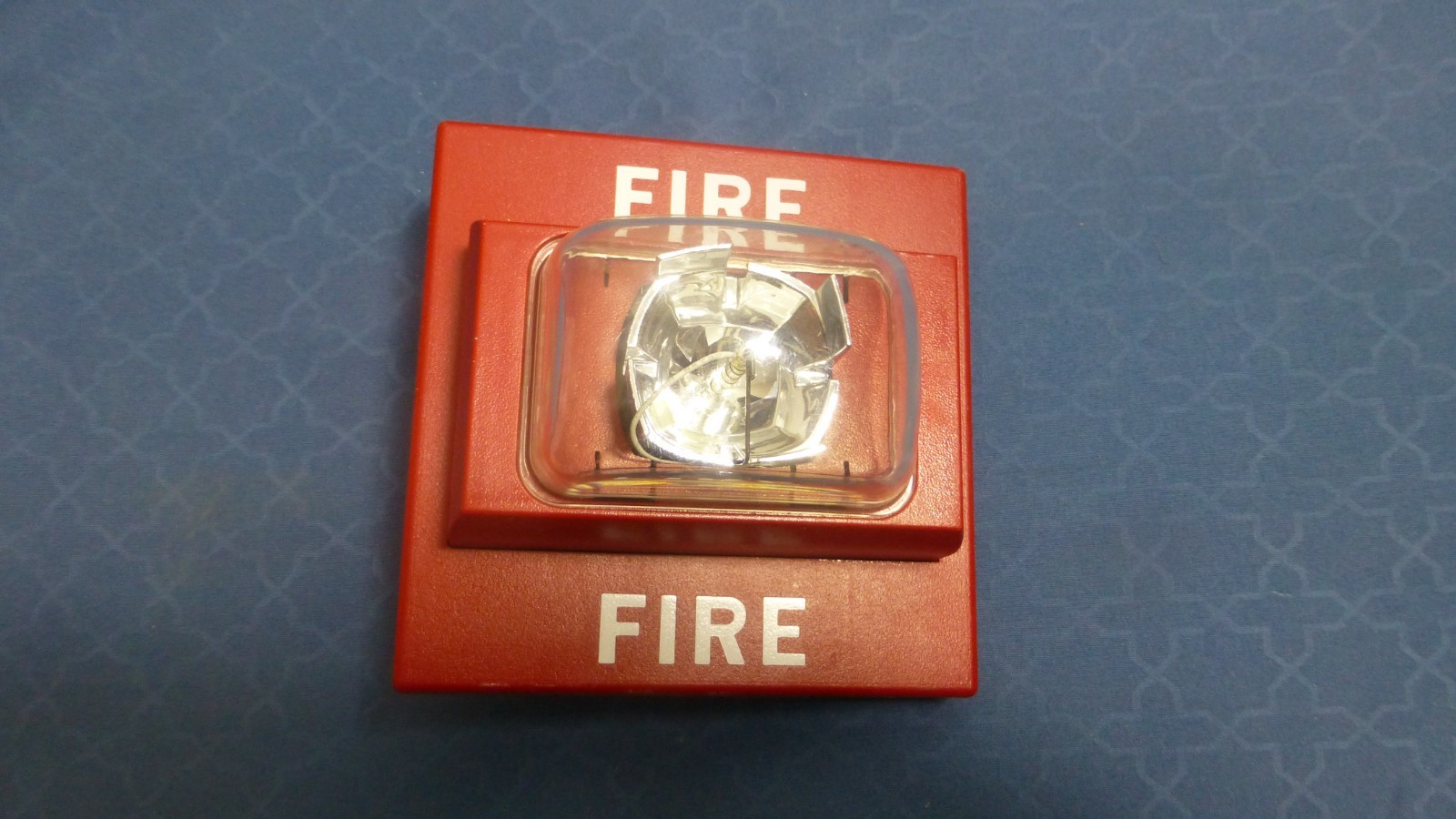 Siemens U-MCS Fire Alarm Strobe Wall Mount Red