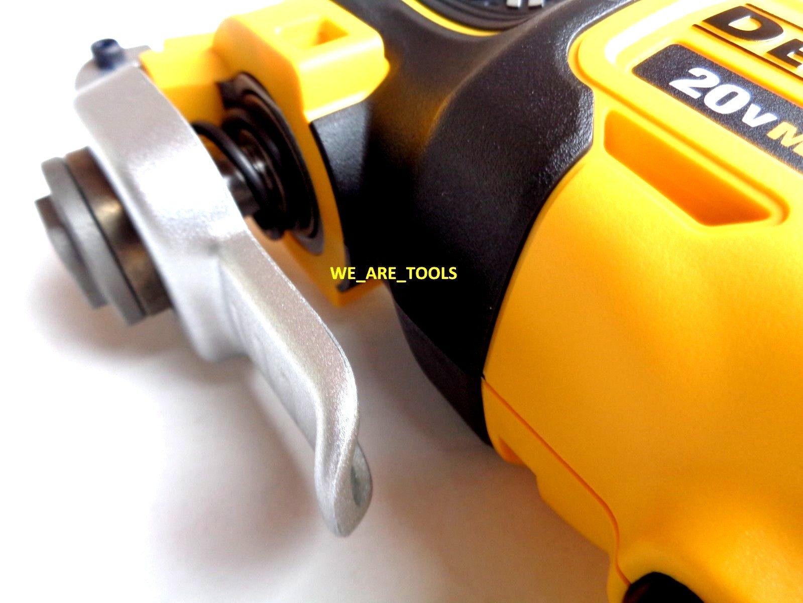 Dewalt DCS356 20V Oscillating MultiTool, 1) DCB205 5.0 AH Battery, 2 Blades