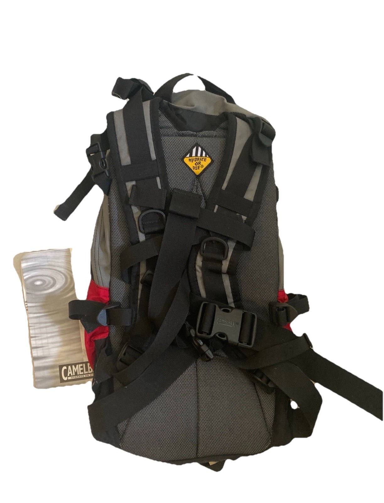NEW Camelbak Cloud Walker Hydration Backpack 10261 Crimson w/Bladder Reservoir