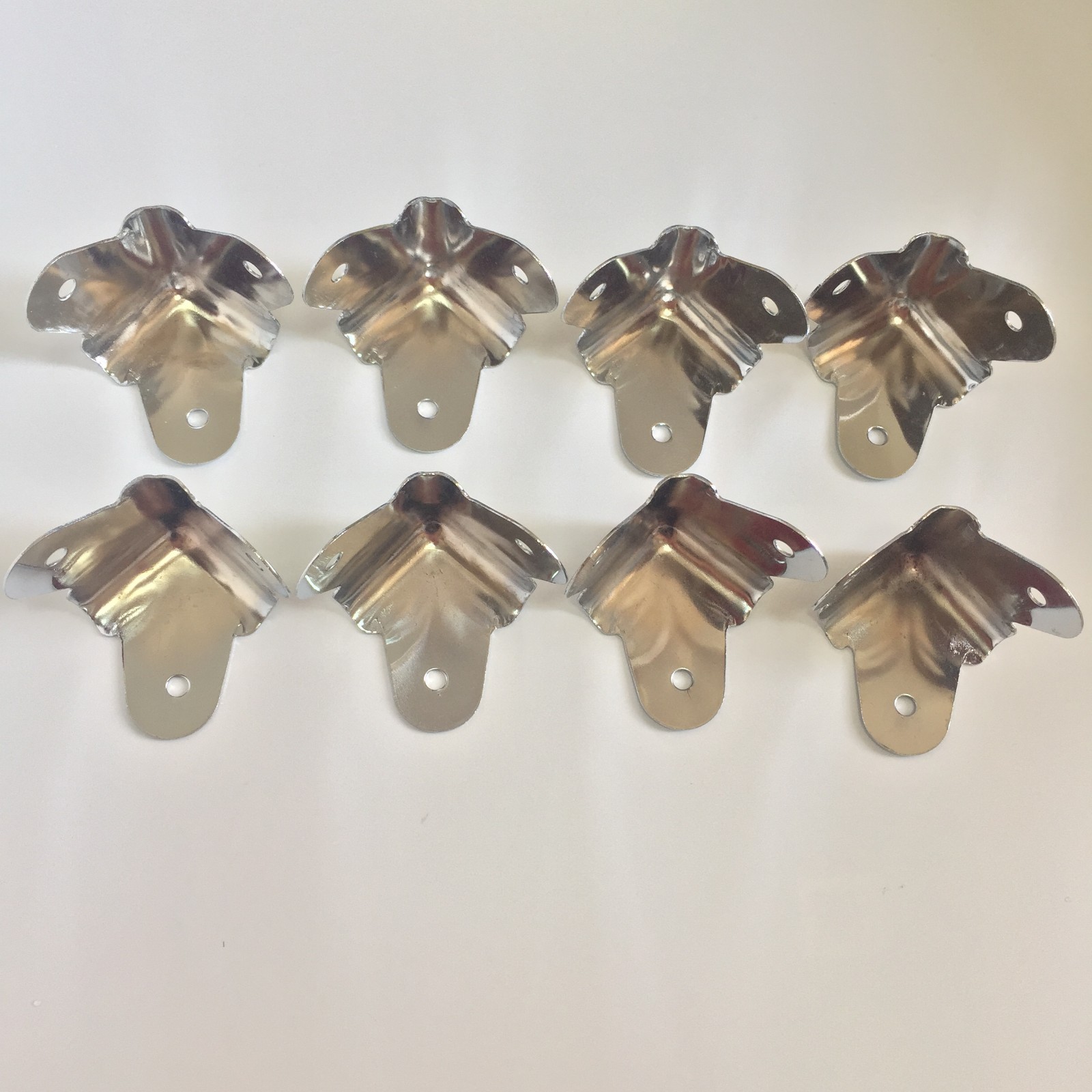8-Chrome 3-Leg Metal Corner For Speaker Cabinet, Amp Case, Home Furniture & DJ