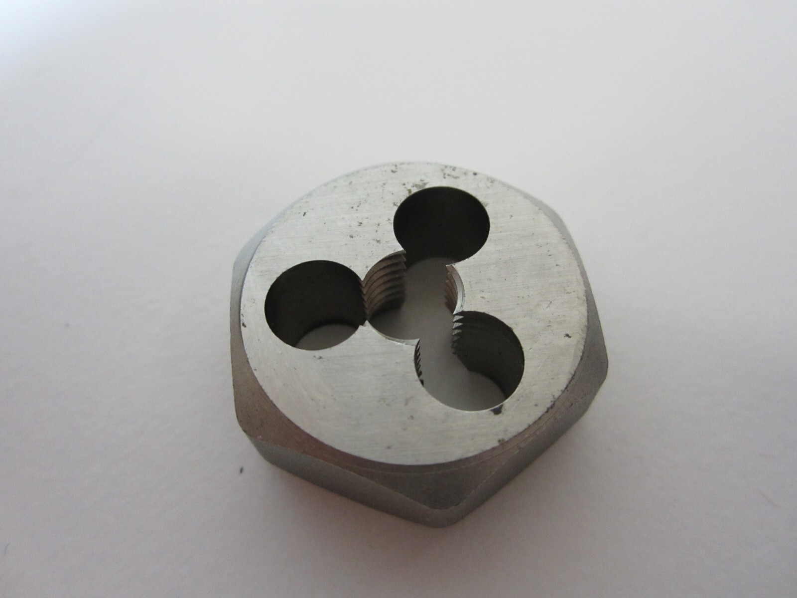 MAC TOOLS 2ea 8 - 1.0 Die 6633DI 'NEW'