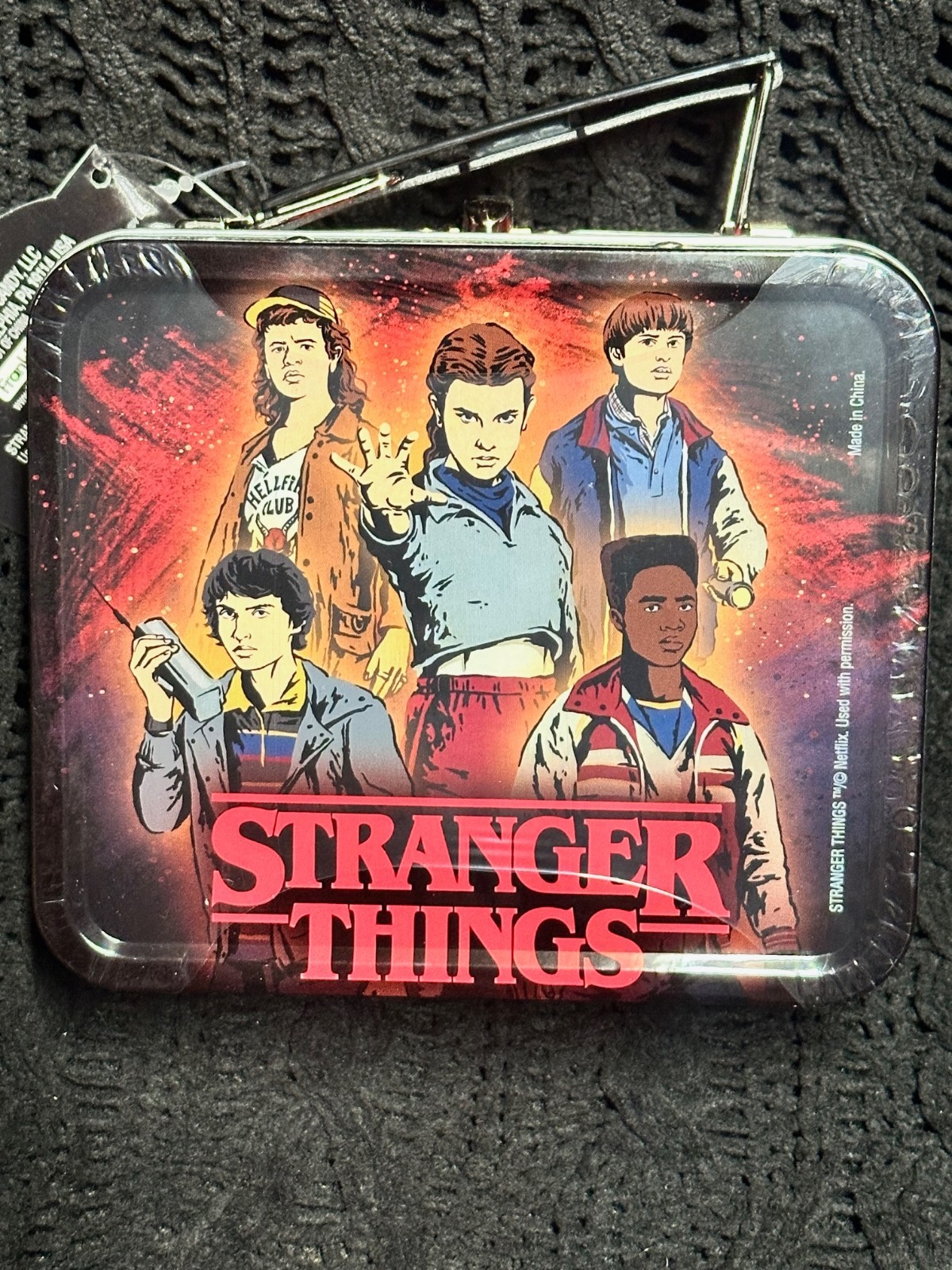 BRAND NEW - Stranger Things Mini 5" Tin Lunchbox w/ Gummy Candies FACTORY SEALED