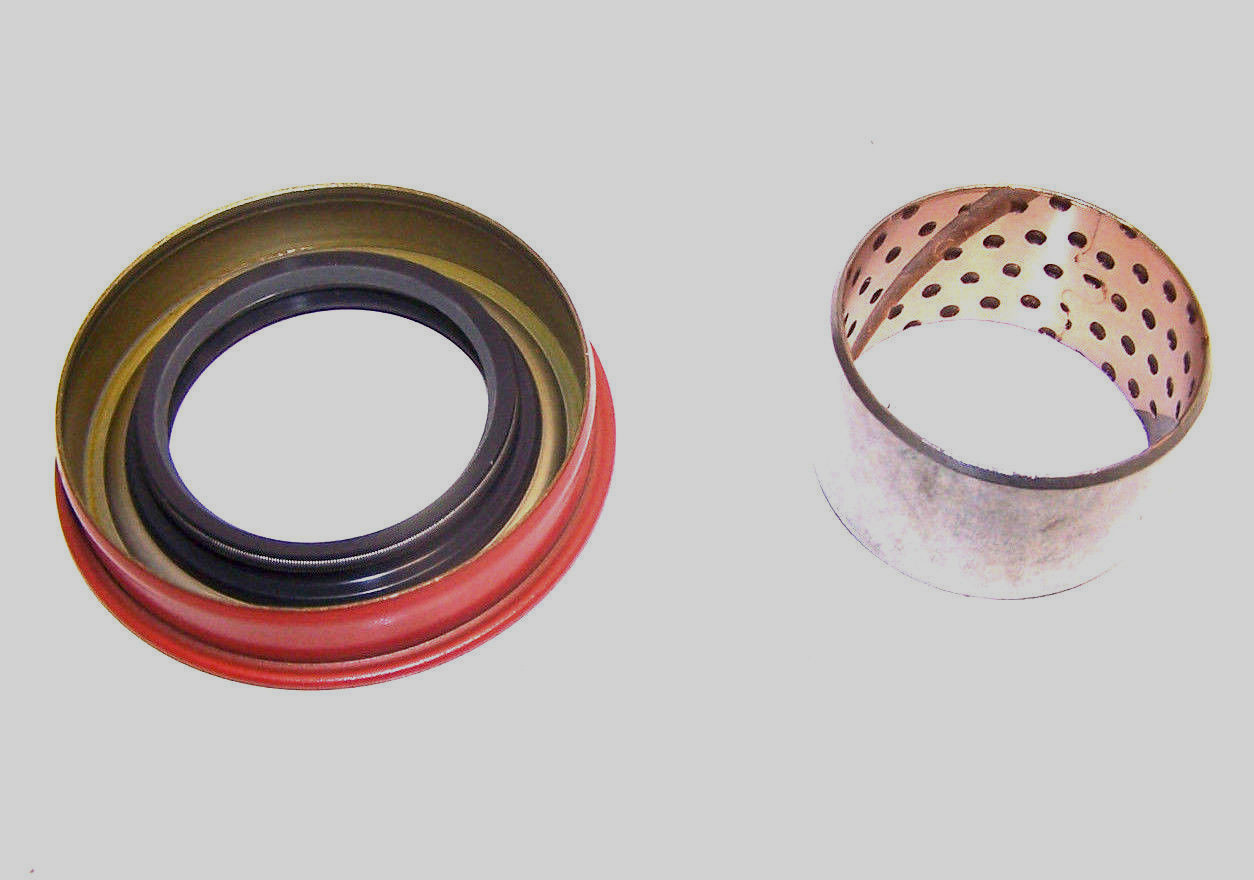 MUNCIE 4 SPEED SEAL AND BUSHING SET 27 SPLINE OUTPUT