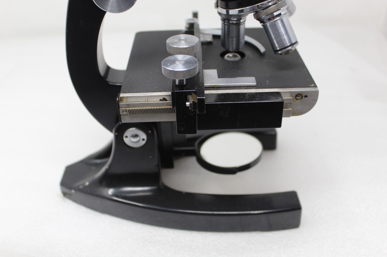 Bausch & Lomb Binocular Microscope w/ 10x optics and 10x, 43x and 97x lens