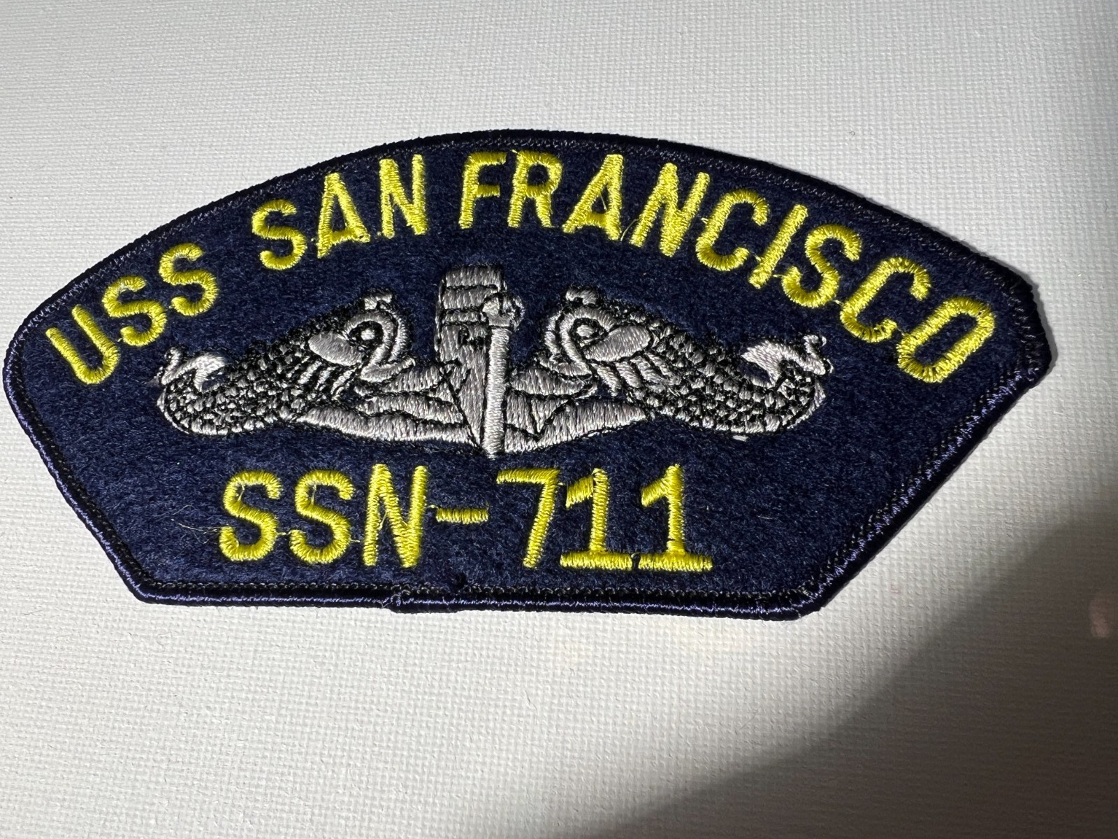 US NAVY USS SAN FRANCISCO (SSN-711) HAT PATCH MEASURES 5 AND 3/4 X 2 AND 7/8  IN