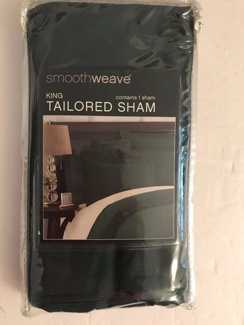Smooth Weave King Tailored Sham in Green
