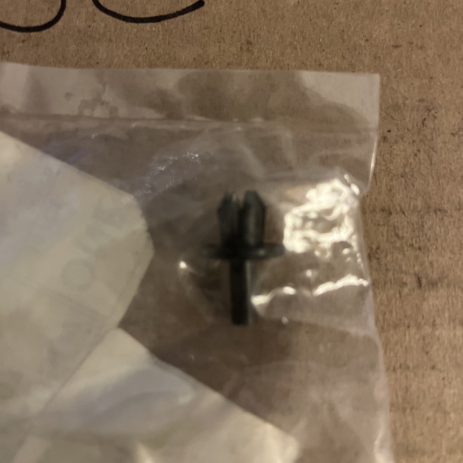 Genuine GM Multi-Purpose Retainer 94530507 NOS * Sold Individually*