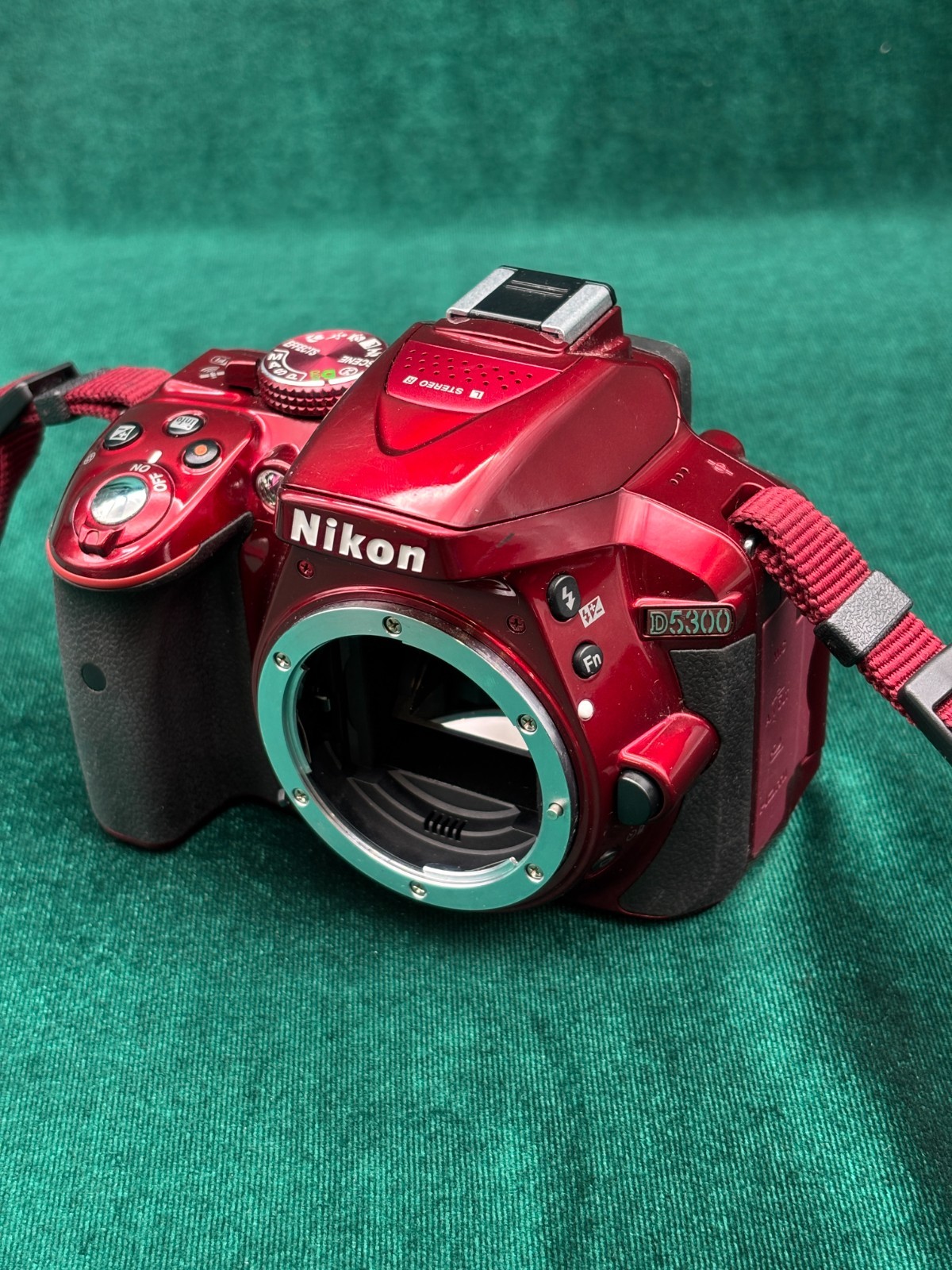 Nikon D5300 Digital Camera For Parts