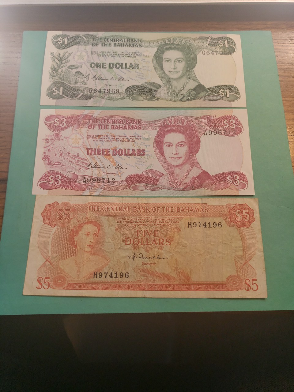 Nice 1974 Set Of Central Bank Of The Bahamas $1, $3 & $5 Notes