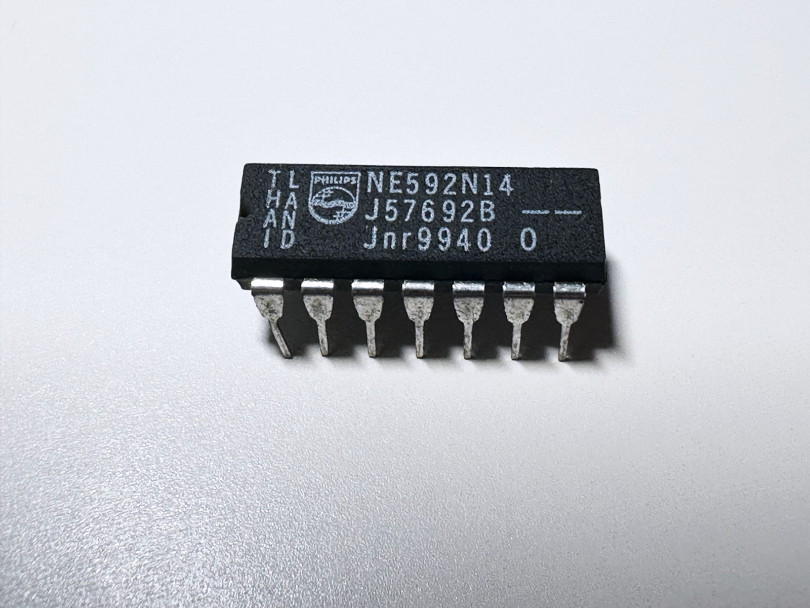 5X NE592N14 NE592 Philips Wideband Video Amplifier 120MHz Adjustable Gain DIP-14