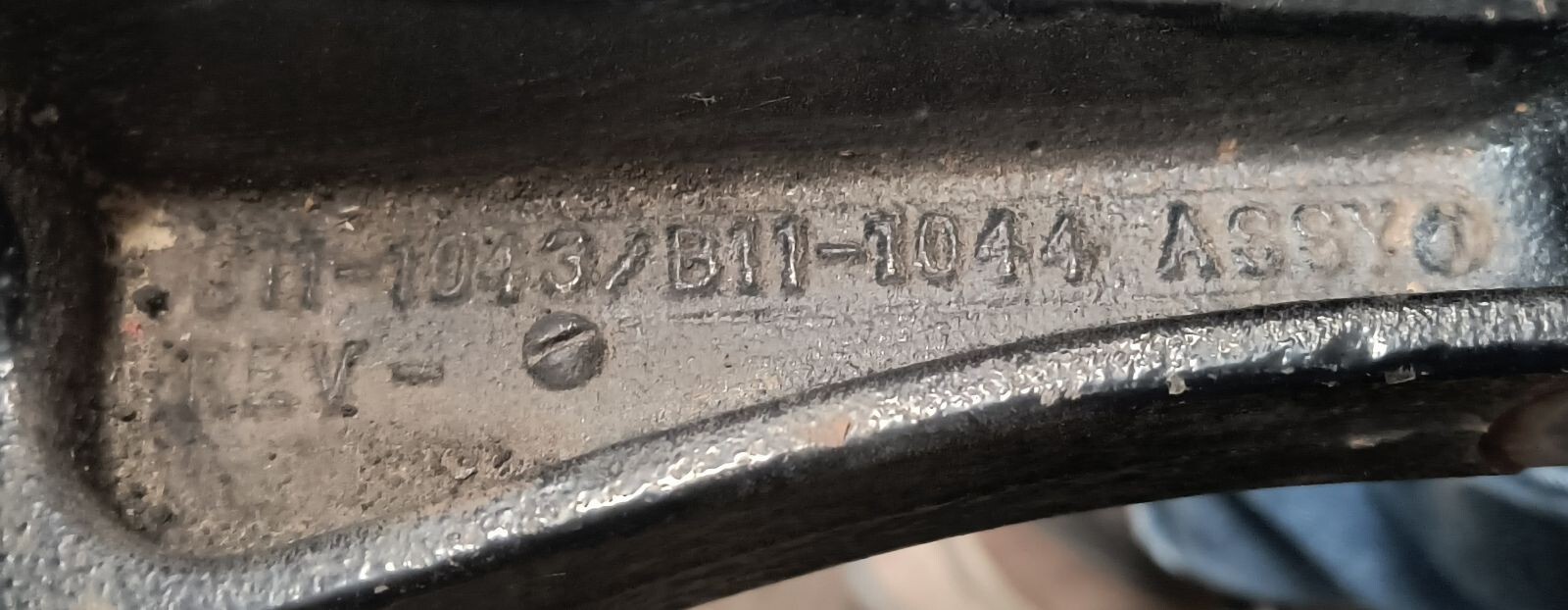 KENWORTH B11-1044 BRACKET ASSY-SHACKLE