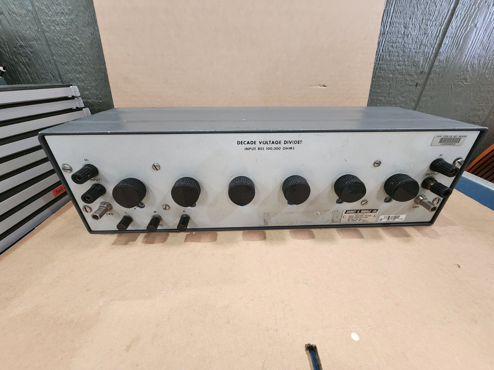 BIDDLE 602540 Decade Voltage Divider