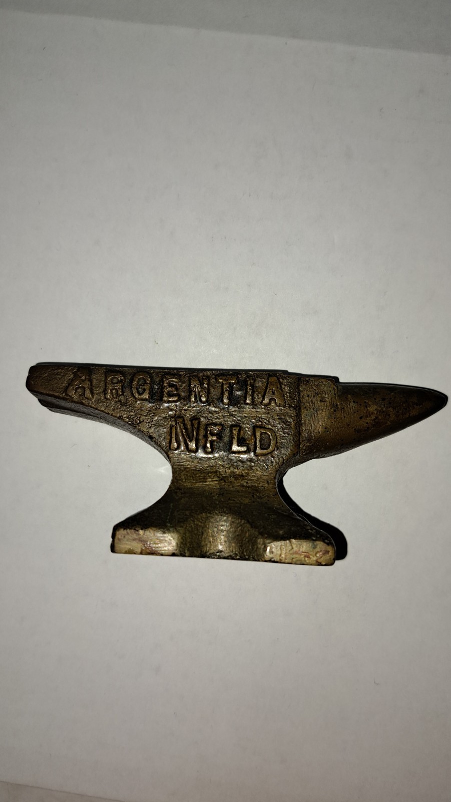 ARGENTIA NFLD BRASS MINI ANVIL (1 3/4" T 4.5" W)