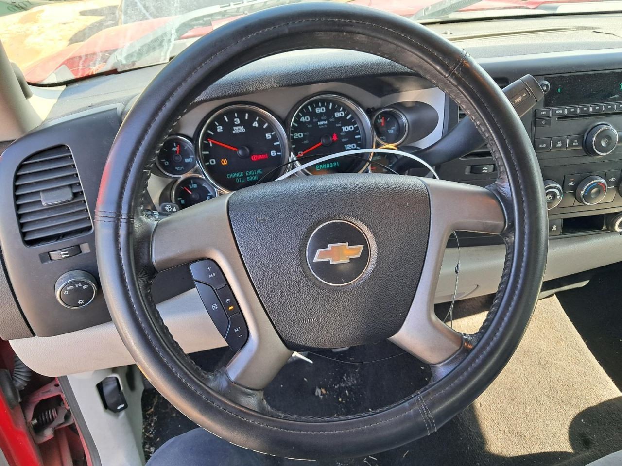 SILVRDO15 2009 Glove Box 4809567