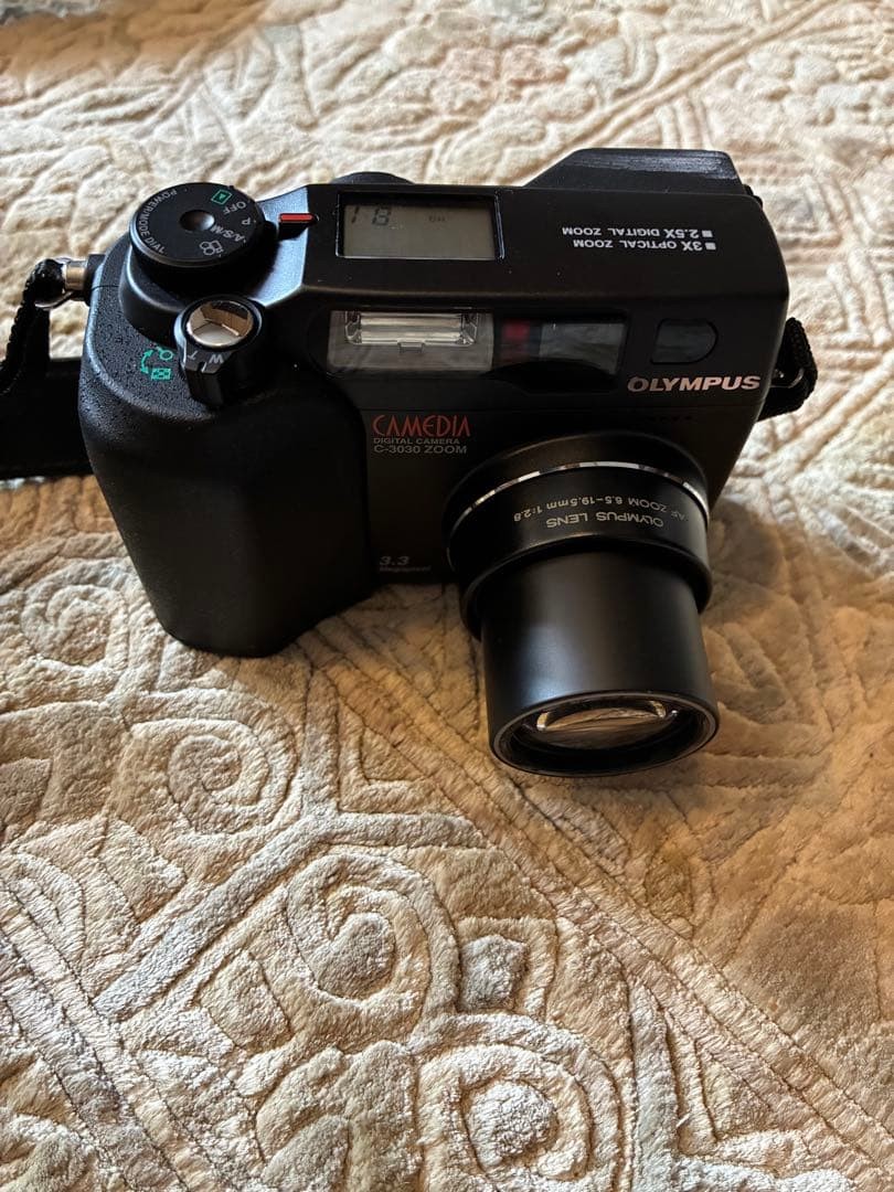 (Excellent condition) (Tested and working) OLYMPUS CAMEDIA C-3030 ZOOM
