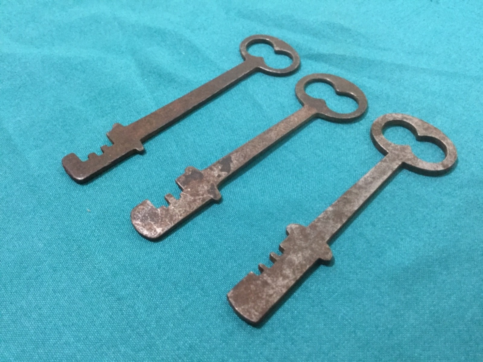 Unique Side Cut Bit Keys, Set of 3 - Locksmith