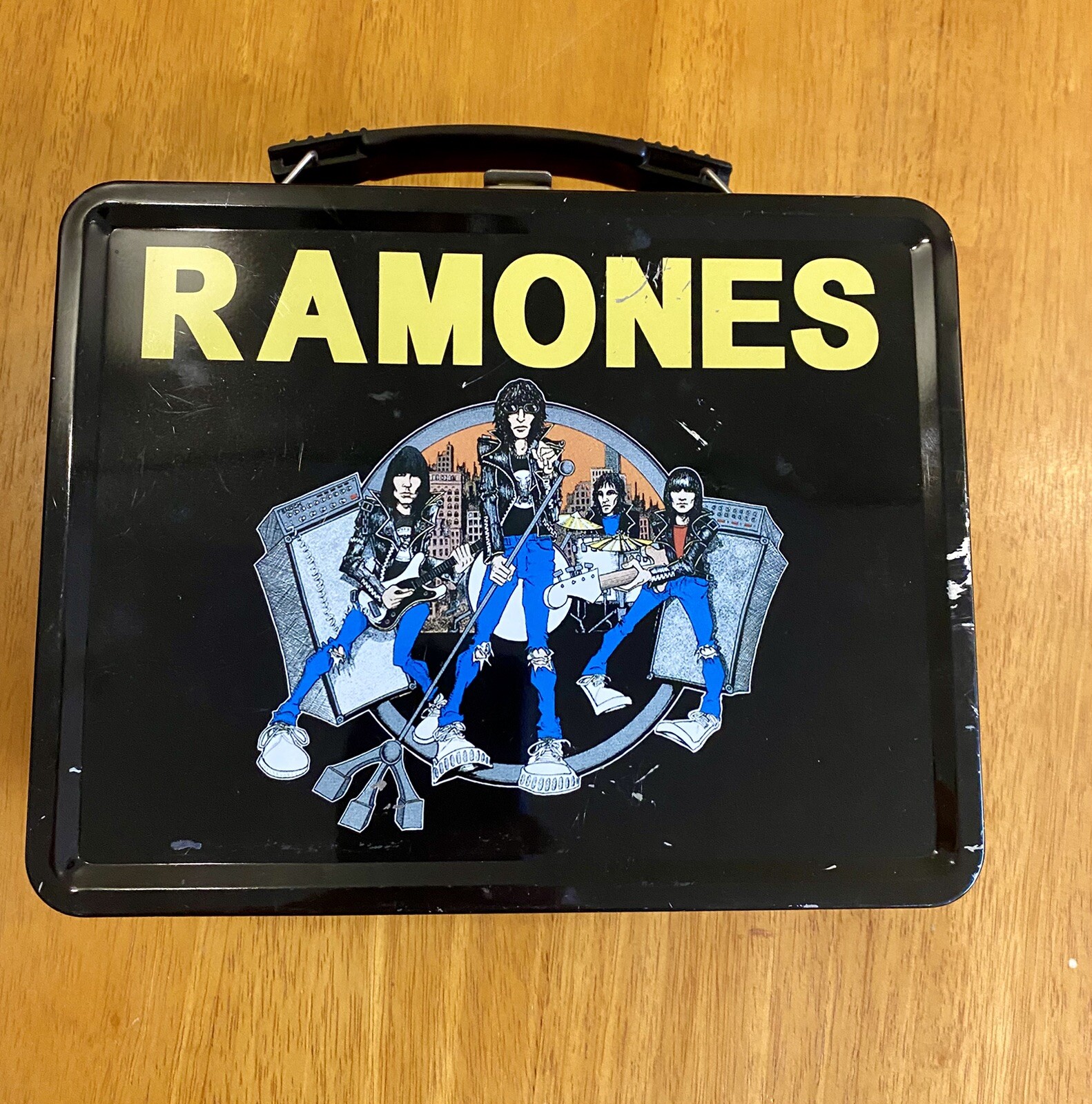 RAMONES LUNCHBOX WITH THERMOS! 2002 NECA - Good Condition!