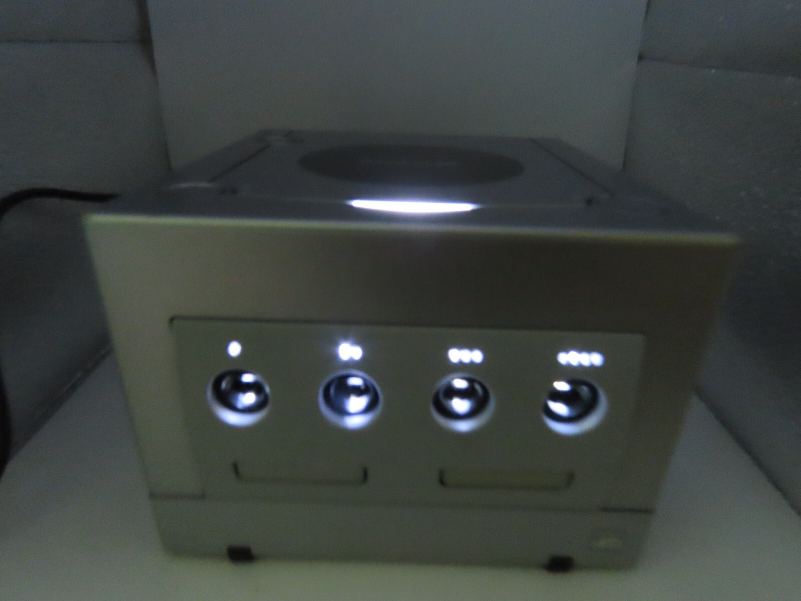 Nintendo GameCube WHITE LED Light Mod Modification Controller Port w/ new batt