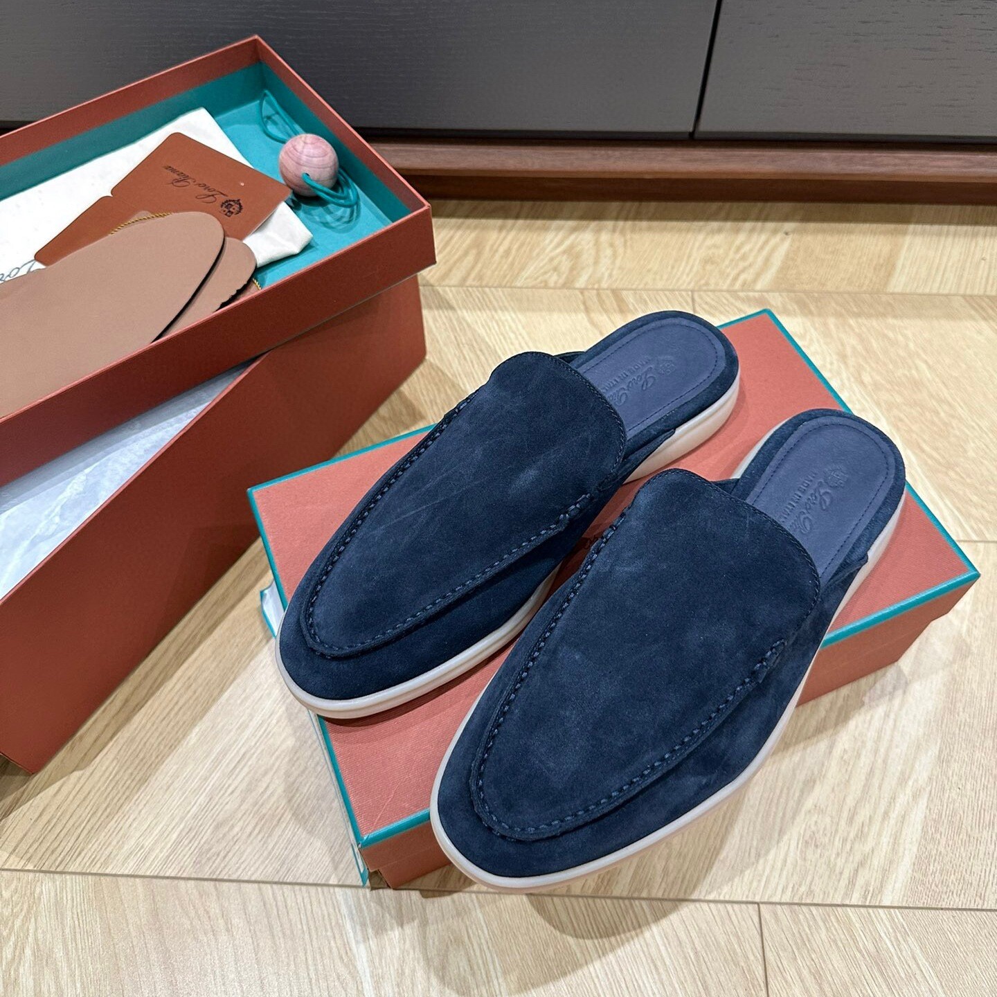Italian Style Real Suede Leather Men's Slip on Slippers Mules Flats Casual Shoes