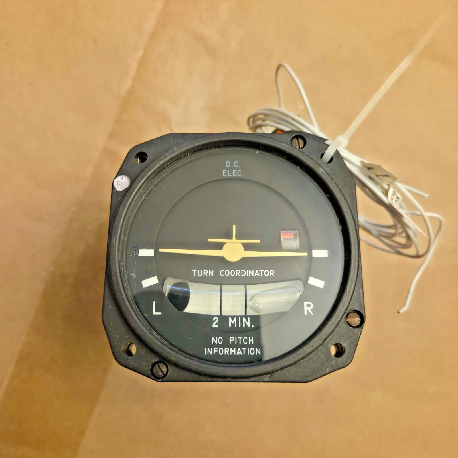 Mid-Continent 1394T100 Turn Coordinator 2 Min DC Electric Aircraft Working