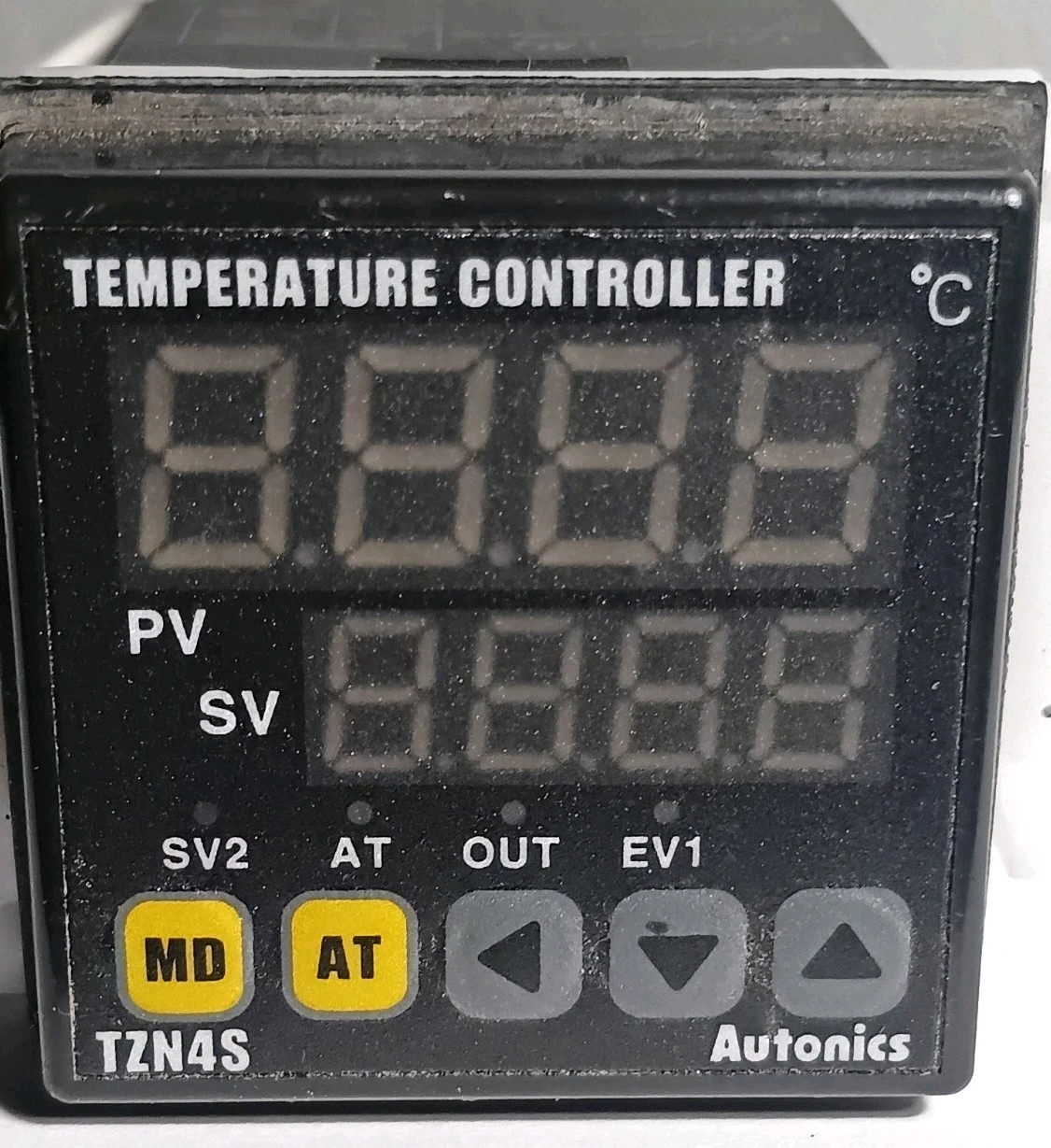 Autonics Temperature Controller TZN4S-14C Thermostat. Pre-owned