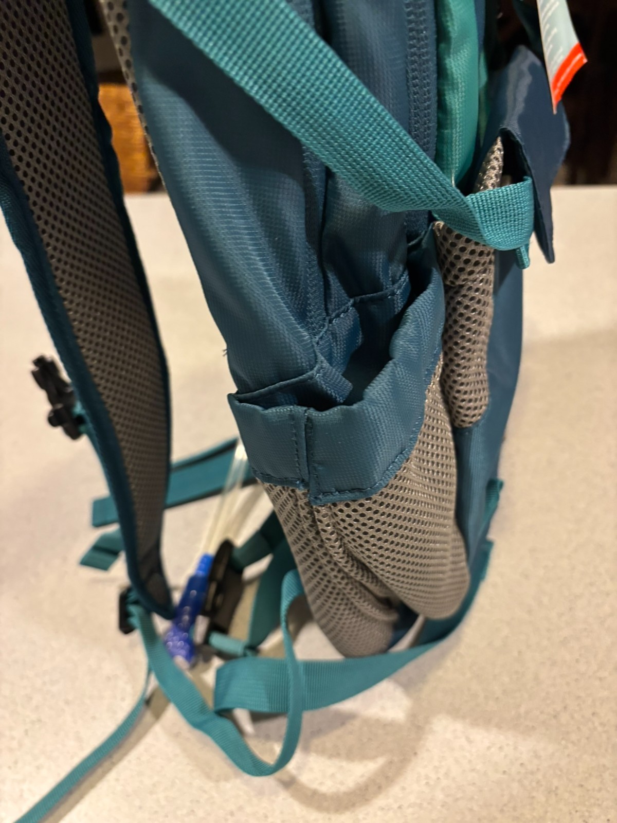 Embark 14L Teal Green Hydration Backpack NWT