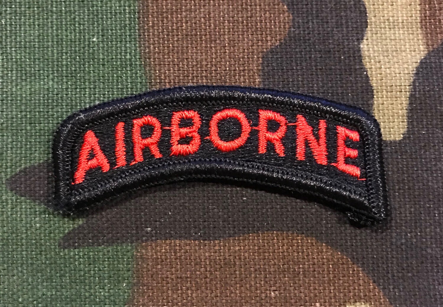US ARMY AIRBORNE TAB; FULL COLOR RED ON BLACK
