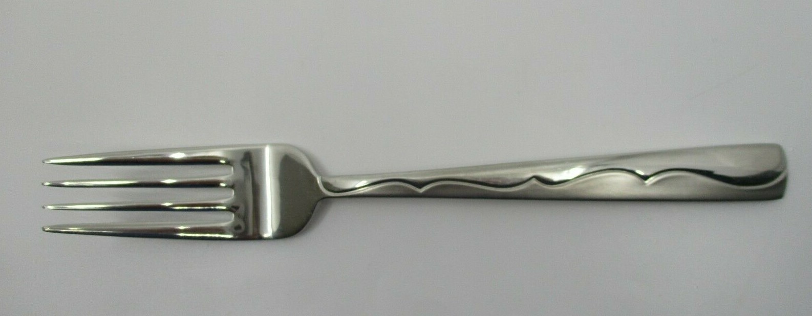 ONEIDA STAINLESS FUSION DINNER FORK - 7 7/8" - 01G