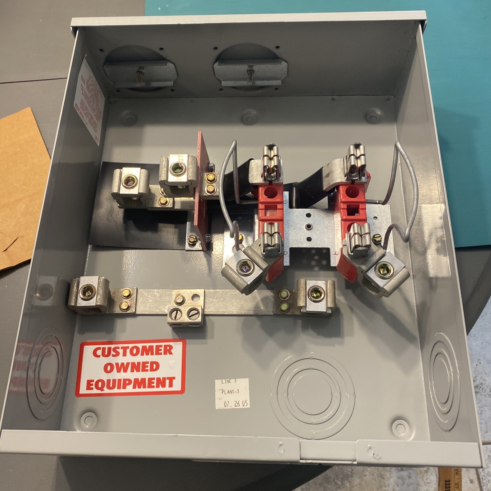 Millbank U1980-XTL-CAPL Multi Position Meter Socket 200 Amp 4 Terminal 600 Vac