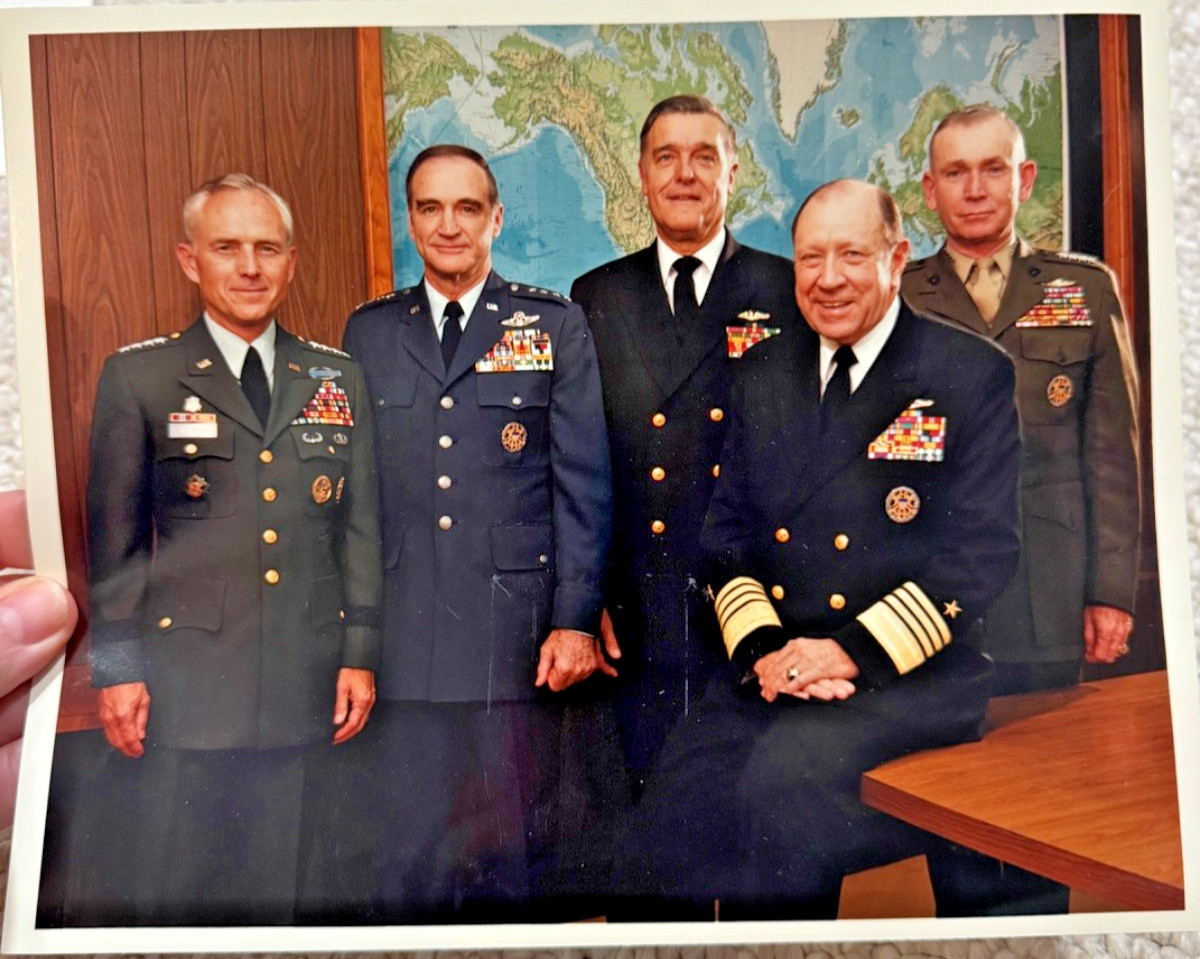 FREE SHIP! 1985 Joint Chief of Staff Official Informal DOD Photo Pentagon 8x10
