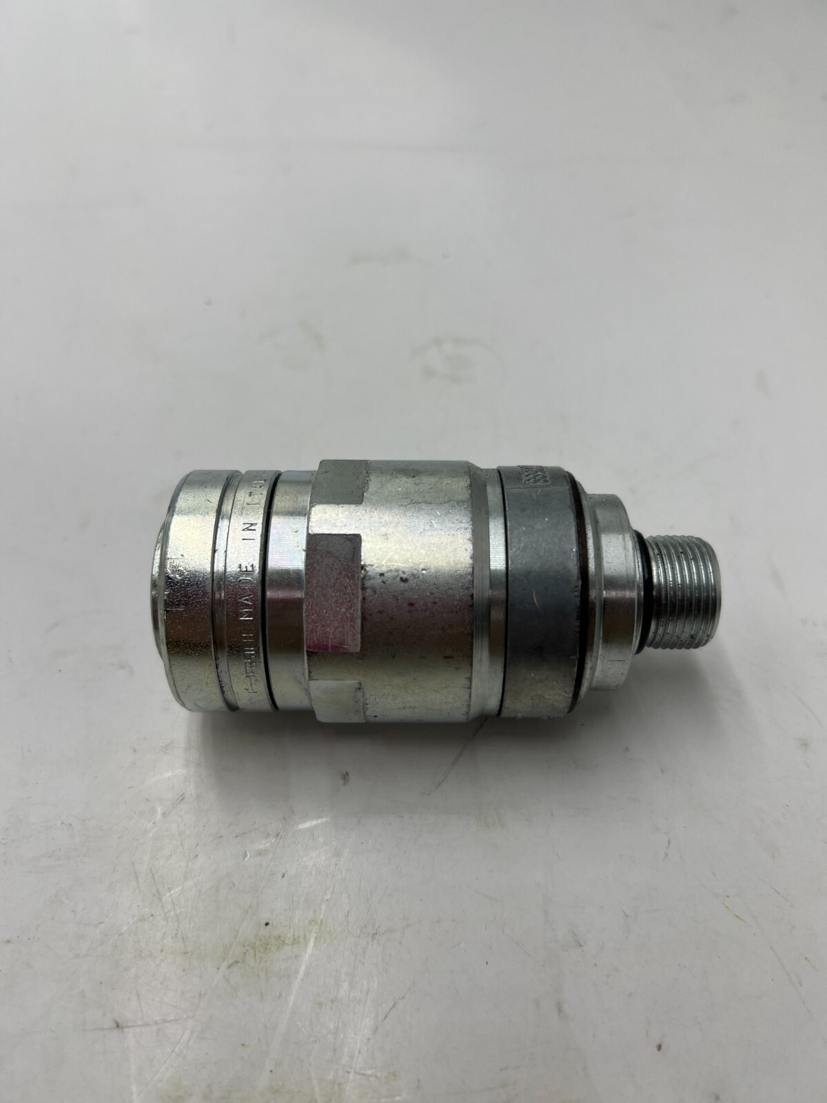 AL210588 John Deere Hydraulic Quick Coupler Socket 6DJPV081/2215F 69Nm