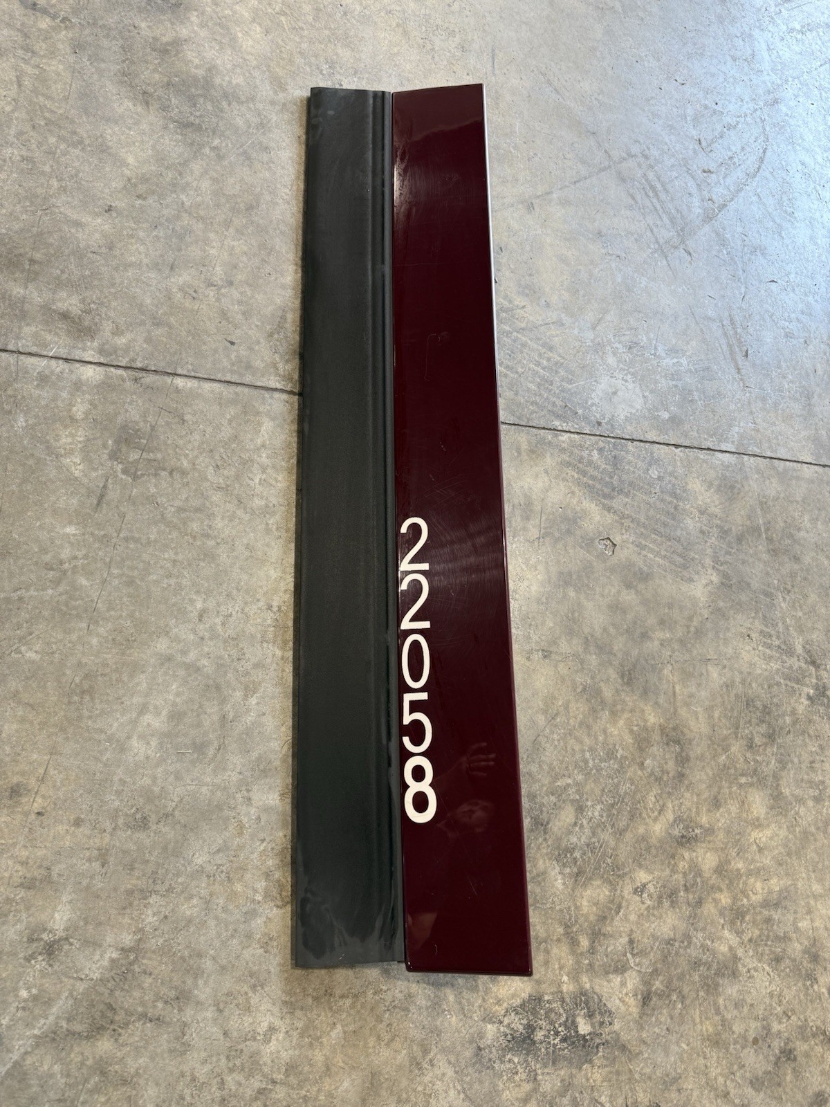 A22-67112-001 Side Fairing Extender Sleeper, Right Hand (Rh) for Freightliner