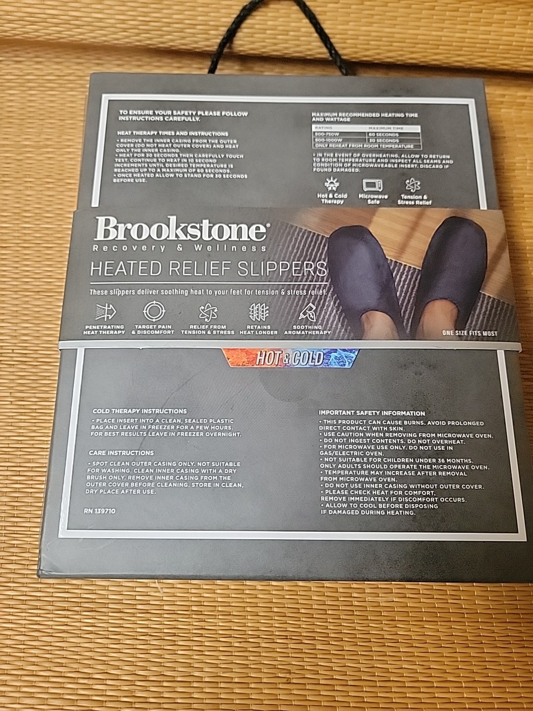 BROOKSTONE Thera-Spa Warming Slippers Cold/Hot Therapy BLUE one-size