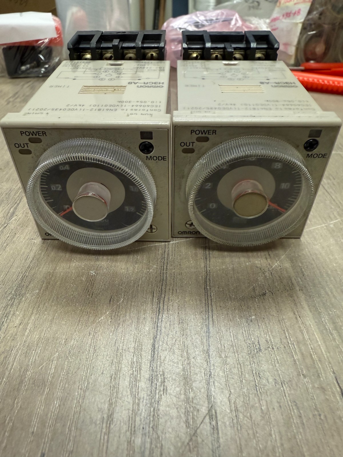 Omron H3CR-A8 AC24-48/DC12-48 Solid-State Timer 8-Pin DPDT 50/60Hz LOT OF 2