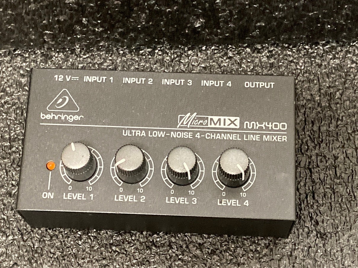 Behringer MX400 MicroMix ultra low-noise 4-channel mono line mixer (NO CABLE)
