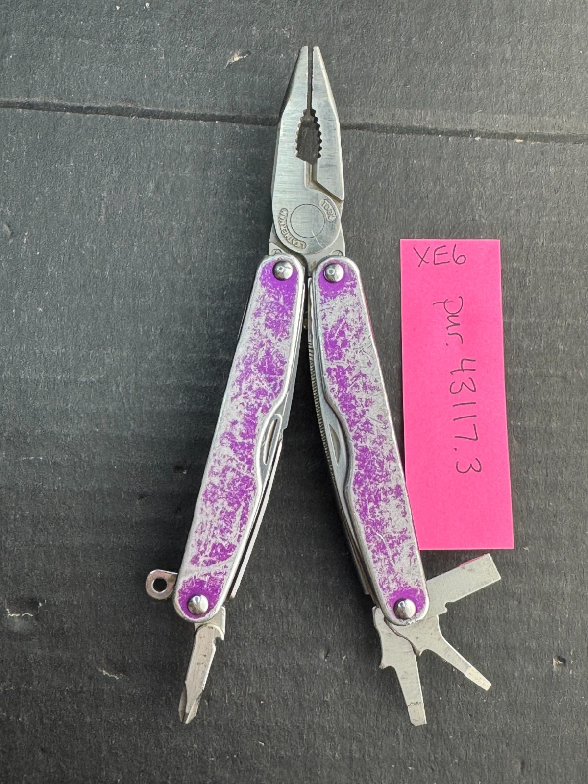 Leatherman Juice XE6 Retired Rare 18 Tools Multitool