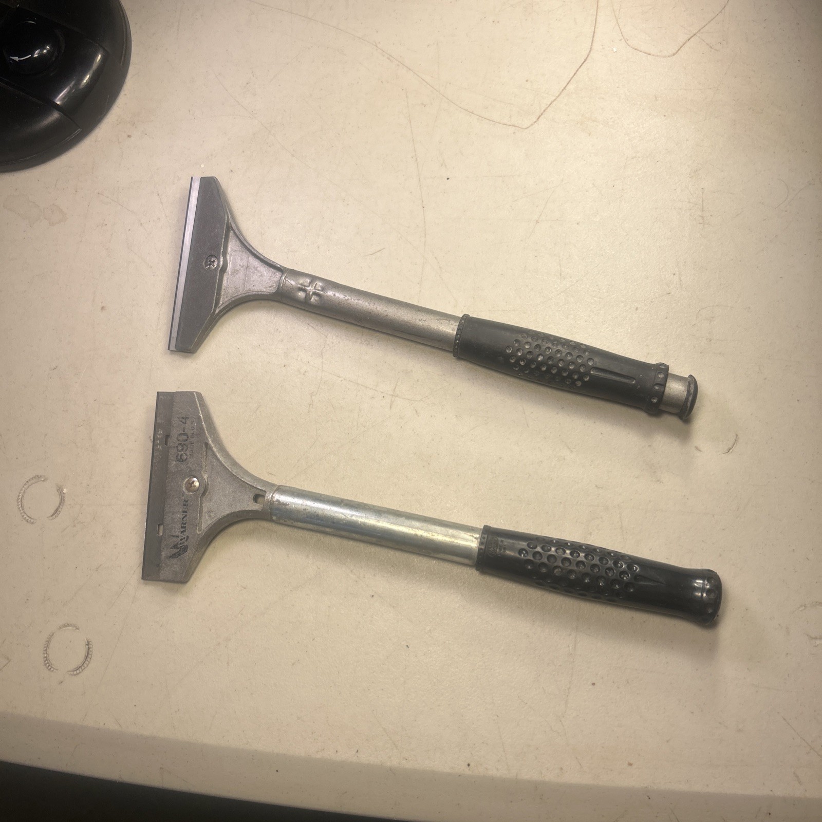 Warner 690- 4 Big Blade Wall Scraper 4" with Steel Handle Plus Extra