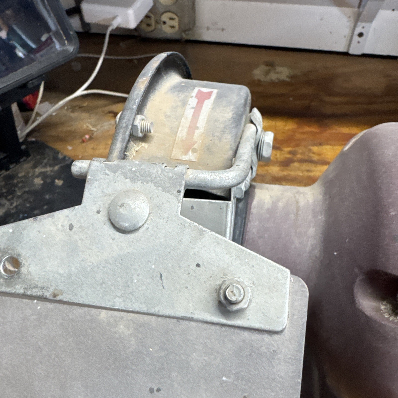 Matco Tools BG612 6” Bench Grinder 1/2 Hp Dual Working